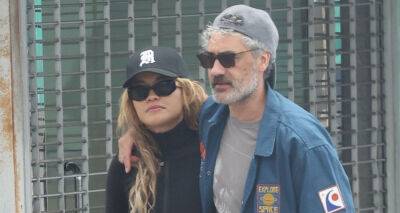 Rita Ora & Boyfriend Taika Waititi Keep Close on Lunch Date in Los Feliz - www.justjared.com