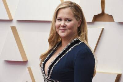 Amy Schumer Tests Positive For Covid; Revives Racy Oscars Joke From Cutting Room Floor - deadline.com - county Holmes