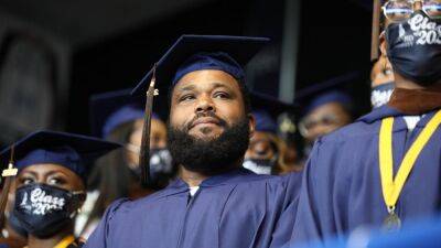 Anthony Anderson Graduates From Howard University at 51: Inside His Emotional Graduation Day (Exclusive) - www.etonline.com