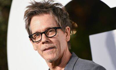 Kevin Bacon urges everyone to 'check in on one another' in the aftermath of Texas shooting - hellomagazine.com - Texas - Washington - county Uvalde