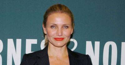 Cameron Diaz hasn't been able to work out for eight months due to injury - www.msn.com