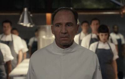 Ralph Fiennes gives Anya Taylor-Joy kitchen nightmares in ‘The Menu’ - www.nme.com - county Gray