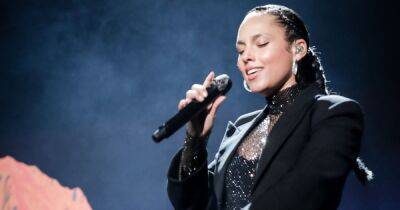 Manchester state of mind - Alicia Keys joined by Johnny Marr to sing The Smiths at AO Arena gig - www.manchestereveningnews.co.uk - New York - New York - Manchester