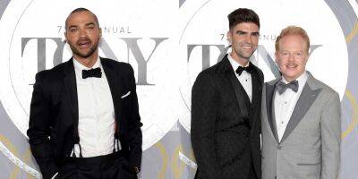 Jesse Williams, Jesse Tyler Ferguson, & 'Take Me Out' Stars Attend Tonys 2022 After Show Closing - www.justjared.com - county Hall - county York