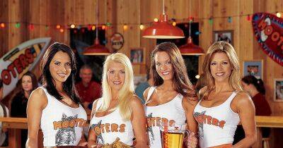 Hooters gets the go-ahead to open restaurant in Salford Quays despite massive backlash - www.manchestereveningnews.co.uk - USA - Manchester - county Craig - county Quay