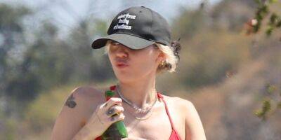 Miley Cyrus Kicks Off Her Week with a Hike in the Hollywood Hills - www.justjared.com