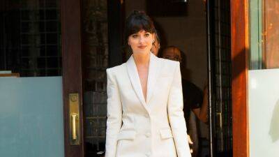Dakota Johnson Shows How to Do Sexy Suiting Right in a Backless Chainmail Blazer - www.glamour.com - New York