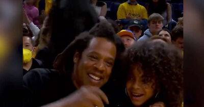 Blue Ivy appears to pull away from dad Jay-Z’s hug at NBA game - www.msn.com - USA - city Sandler - Boston - Panama