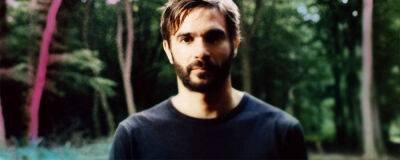 Jon Hopkins and Anna team up for Deep In The Glowing Heart remix - completemusicupdate.com