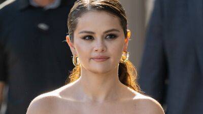 Selena Gomez's Off-the-Shoulder Dress Is Perfect for Summer Wedding Season - www.glamour.com