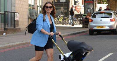 Sam Faiers looks chic in blue blazer as she takes baby son Edward to passport office - www.ok.co.uk