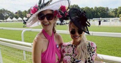 Helen Skelton looks pretty in pink as she attends Royal Ascot with friends - www.ok.co.uk