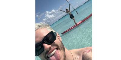 Kim Kardashian Shares Snaps From Tahiti Vacation With Boyfriend Pete Davidson - www.justjared.com - French Polynesia