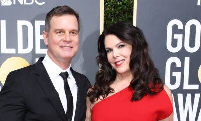 Peter Krause and Gilmore Girls' Lauren Graham split after more than 10 years together - hellomagazine.com - USA - Canada