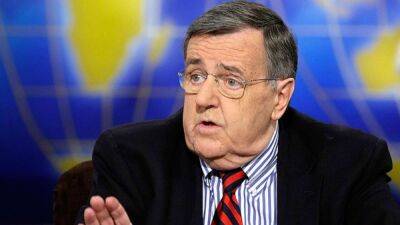Mark Shields, Veteran PBS NewsHour Commentator, Dies at 85 - thewrap.com - USA - Washington - Washington - Iran - Wisconsin