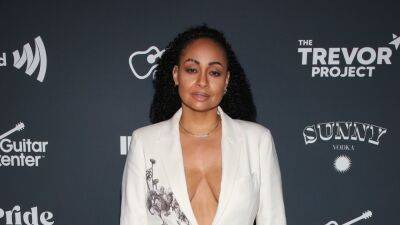 Raven-Symoné Punches Back Against Criticism: 'Imma Do What Makes Me Happy' - www.etonline.com - New York - Los Angeles