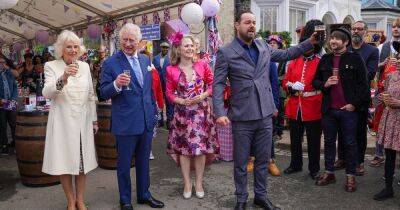 EastEnders' Mick Carter introduces Charles and Camilla to Walford residents in Jubilee special - www.ok.co.uk - county Ross - county Harvey - city Trinidad