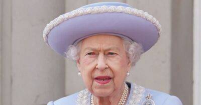 Queen pulls out of St Paul’s Cathedral Thanksgiving Service with 'great reluctance' - www.ok.co.uk