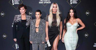 Why Fans Think Kourtney Kardashian’s Outfit Reveals ‘The Kardashians’ Season Finale Faked the Family Meeting - www.usmagazine.com - Malibu - Poland