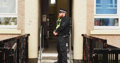 Woman found dead in Glasgow flat as police stand guard - www.dailyrecord.co.uk - Scotland