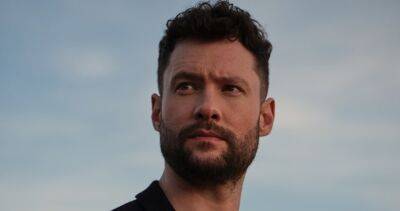 Calum Scott on new album Bridges: "I had to give this much of myself away" - www.officialcharts.com - Britain