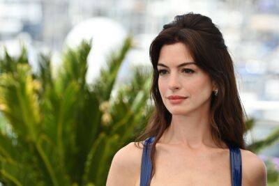 Anne Hathaway Says ‘Roe V Wade’ Situation Makes Her ‘Really Angry’ - etcanada.com