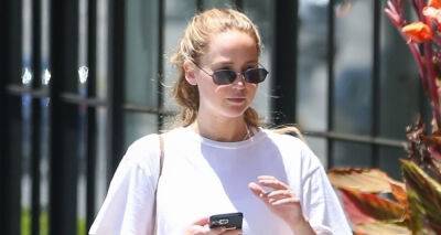 Jennifer Lawrence Heads to Afternoon Pilates Class in Beverly Hills - www.justjared.com - Beverly Hills