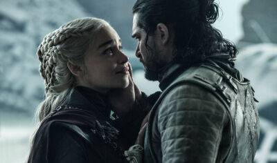 Emilia Clarke Confirms Kit Harington’s Jon Snow ‘Game Of Thrones’ Spin-Off: “It’s Happening” - theplaylist.net