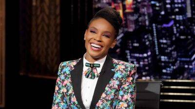 Amber Ruffin Talks Late-Night Series, Writing for the Tonys and Quizzing El DeBarge (Exclusive) - www.etonline.com