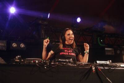 Mel C plays Spice Girls hits and Britpop classics at Glastonbury 2022 DJ set - www.nme.com