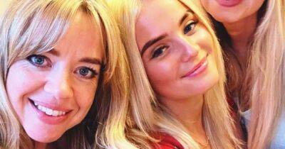 ITV Coronation Street's Georgia Taylor looks stunning blonde in snap with co-stars as she 'becomes Neelan' - www.manchestereveningnews.co.uk - Taylor