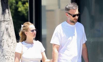 Jennifer Lawrence Spotted House Hunting in Bel-Air with Husband Cooke Maroney - www.justjared.com - Los Angeles - New York
