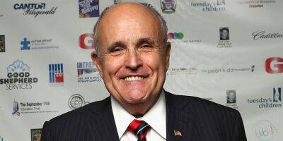 Rudy Giuliani Was Slapped By Supermarket Worker on Staten Island - www.justjared.com - New York - city Staten Island
