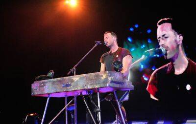 Watch Chris Martin take over a family pub’s piano to play Coldplay’s ‘A Sky Full of Stars’ - www.nme.com - USA - Germany