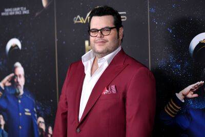 Josh Gad Mourns The Unexpected Death Of His 20-Year-Old Nephew: ‘His Life Cut Far Too Short’ - etcanada.com