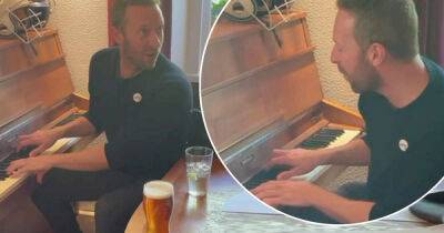 Coldplay's Chris Martin makes a surprise appearance at local pub - www.msn.com - Hawaii