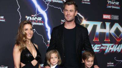 Chris Hemsworth's Twin Sons Make an Adorable Red Carpet Debut at 'Thor: Love and Thunder' Premiere - www.etonline.com - Australia - India