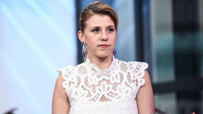 Jodie Sweetin Shares Her Message After Police Pushed Her to the Ground During Abortion Rights Protest - www.etonline.com - Los Angeles