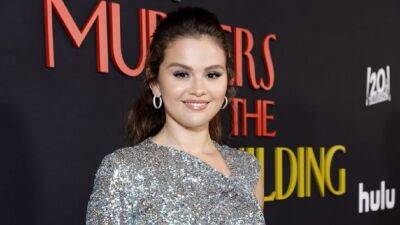 Selena Gomez Reveals She's Back in the Studio and Working on New Music, at 'Only Murders' Premiere (Exclusive) - www.etonline.com - Los Angeles