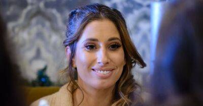 Stacey Solomon shares sweet wedding details as she upcycles amazing welcome sign - www.ok.co.uk