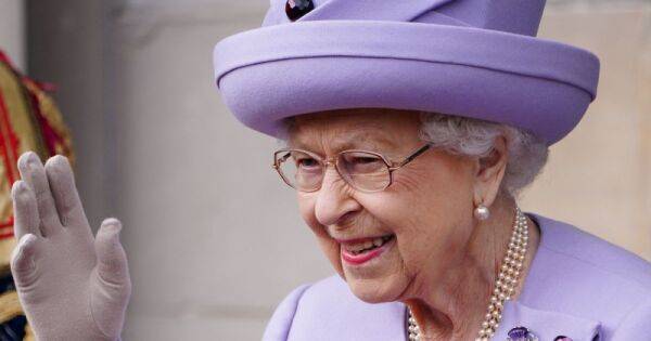 Queen is all smiles in lilac as she steps out for second day in Scotland - www.ok.co.uk - Scotland - county Prince Edward