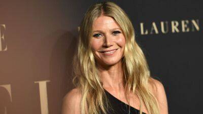 Gwyneth Paltrow 'Wishes' She Would've Made Out With More of the 'Dead Poet's Society' Cast - www.etonline.com - California - county Martin