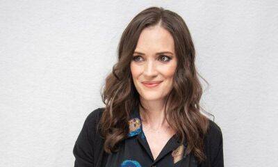 Winona Ryder reminisces about the 2000s, says the era was a ‘cruel time’ - us.hola.com - Hollywood