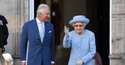 Queen beams during surprise appearance alongside Charles at parade at Holyroodhouse - www.ok.co.uk - Scotland - county King George