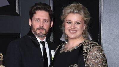 Kelly Clarkson Explains Why Working on New Music Is 'the Hardest Thing to Navigate' Amid Divorce - www.etonline.com - Montana
