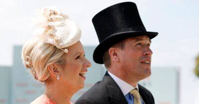 Peter Phillips steps out with girlfriend for first time at Epsom Derby - www.ok.co.uk - Scotland