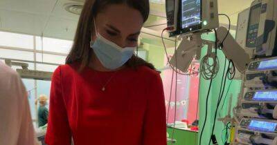 Kate Middleton dotes on baby during secret visit to children's hospital amid Jubilee - www.ok.co.uk