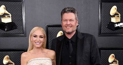Gwen Stefani and Blake Shelton kiss on stage at the Hollywood Bowl - www.msn.com - Los Angeles - Los Angeles