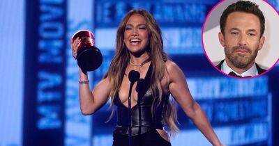Jennifer Lopez Gives a Shout-Out to Fiance Ben Affleck While Accepting the Generation Award at the 2022 MTV Movie & TV Awards - www.usmagazine.com - California - county O'Brien