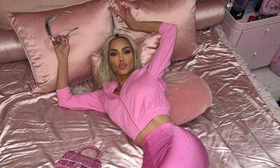 Kim Kardashian wears all-pink ensemble in new photoshoot with daughter North West - us.hola.com